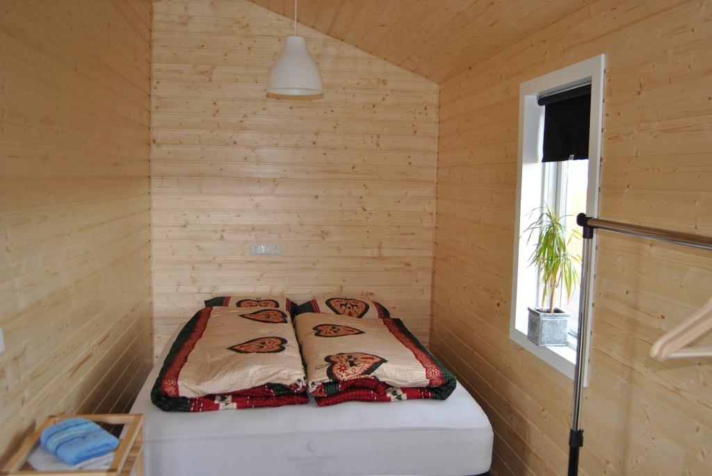 Stormur Cottages Vallanes Zimmer foto